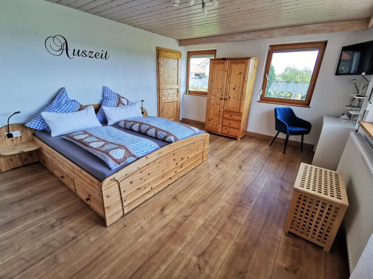 Apartment Auszeit Mit Kueche Viel Ruhe Und Natur Untrasried Extérieur photo